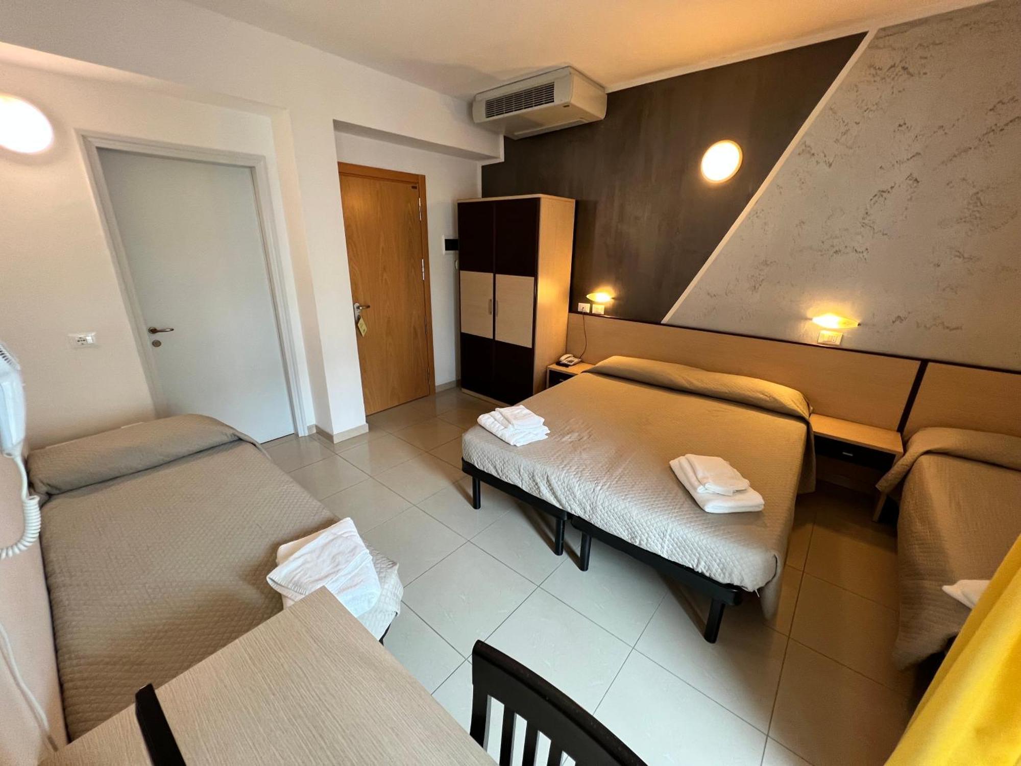 Club Vacanze In Cervia Eksteriør billede